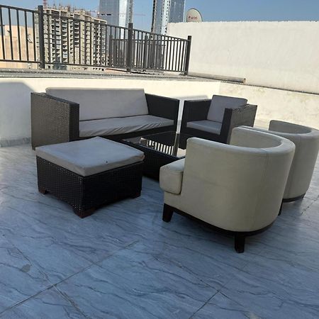 Sky Villa With Private Pool Ноида Екстериор снимка