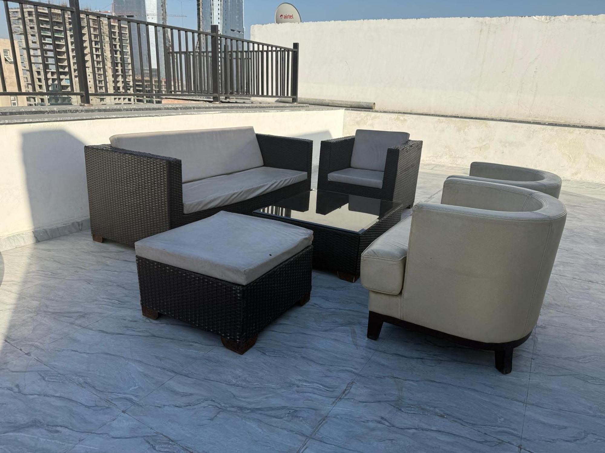 Sky Villa With Private Pool Ноида Екстериор снимка